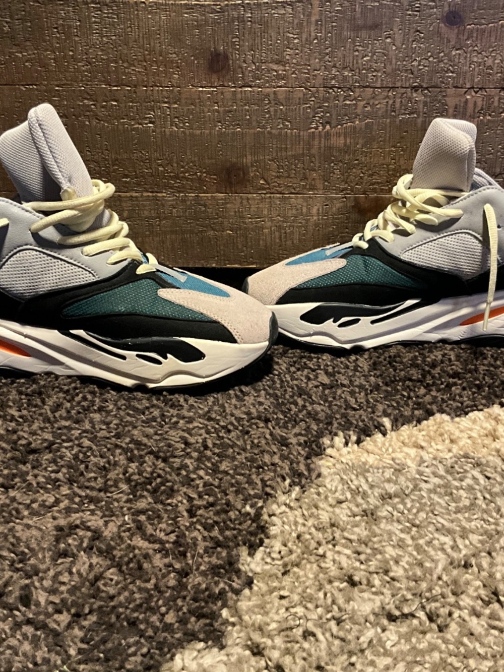 adidas Yeezy Boost 700 Wave Runner - Picture 4 of 4